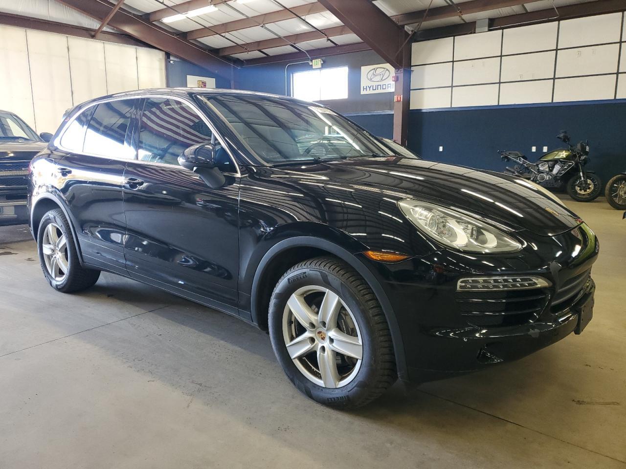 2011 PORSCHE CAYENNE