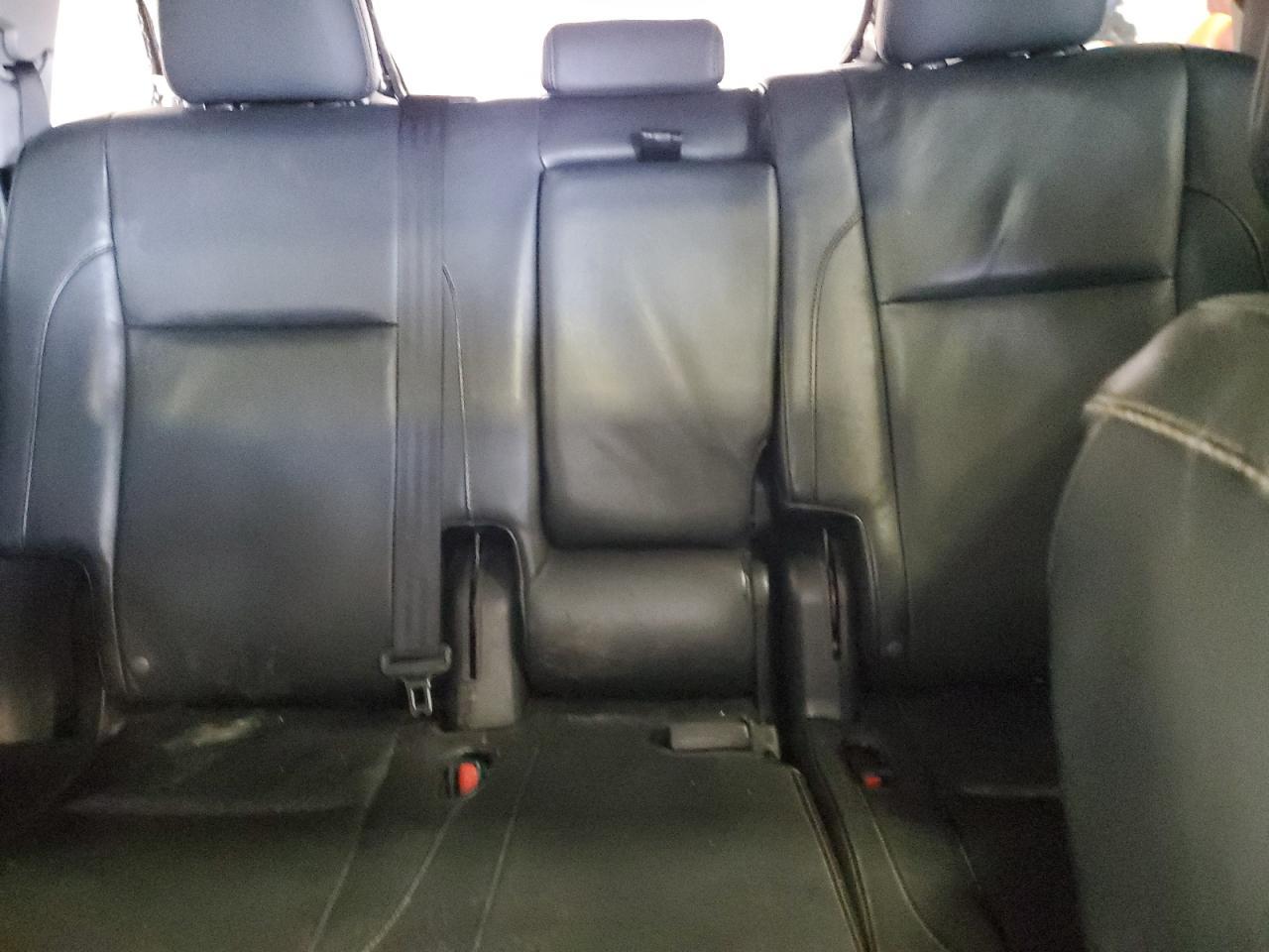 2016 TOYOTA HIGHLANDER