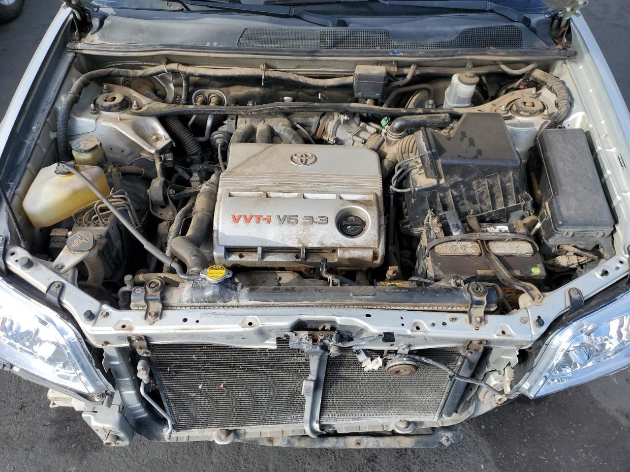 2004 TOYOTA HIGHLANDER
