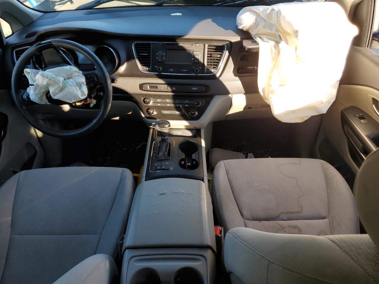 2016 KIA SEDONA