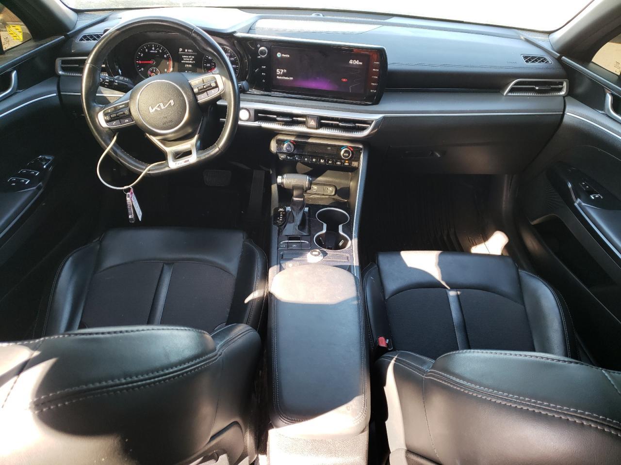 2022 KIA K5
