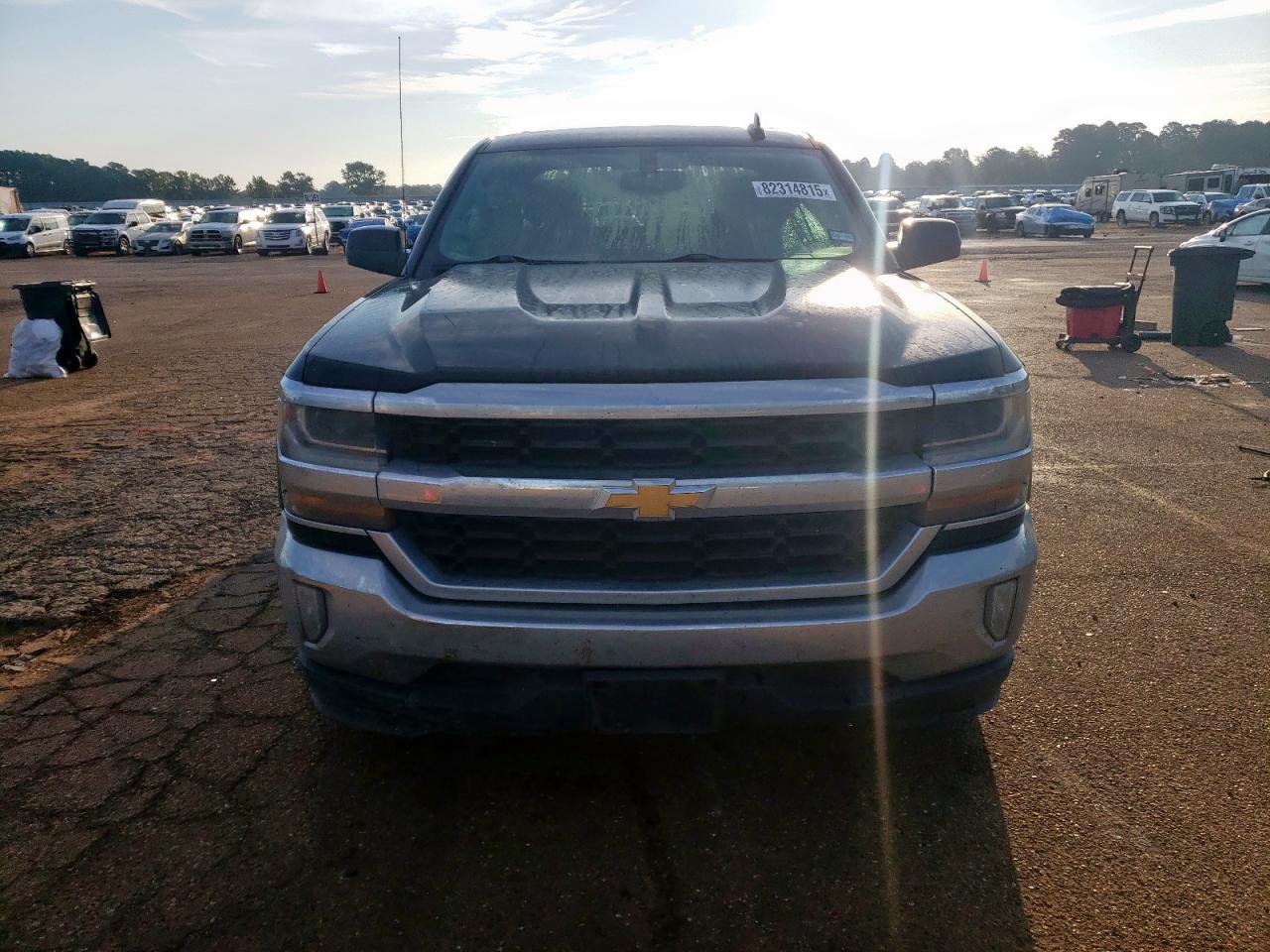 2018 CHEVROLET Silverado
