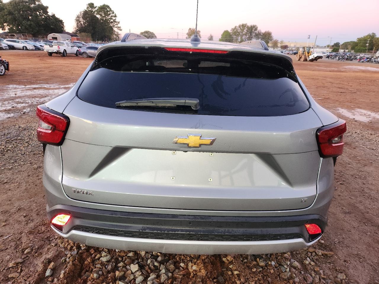 2025 CHEVROLET TRAX
