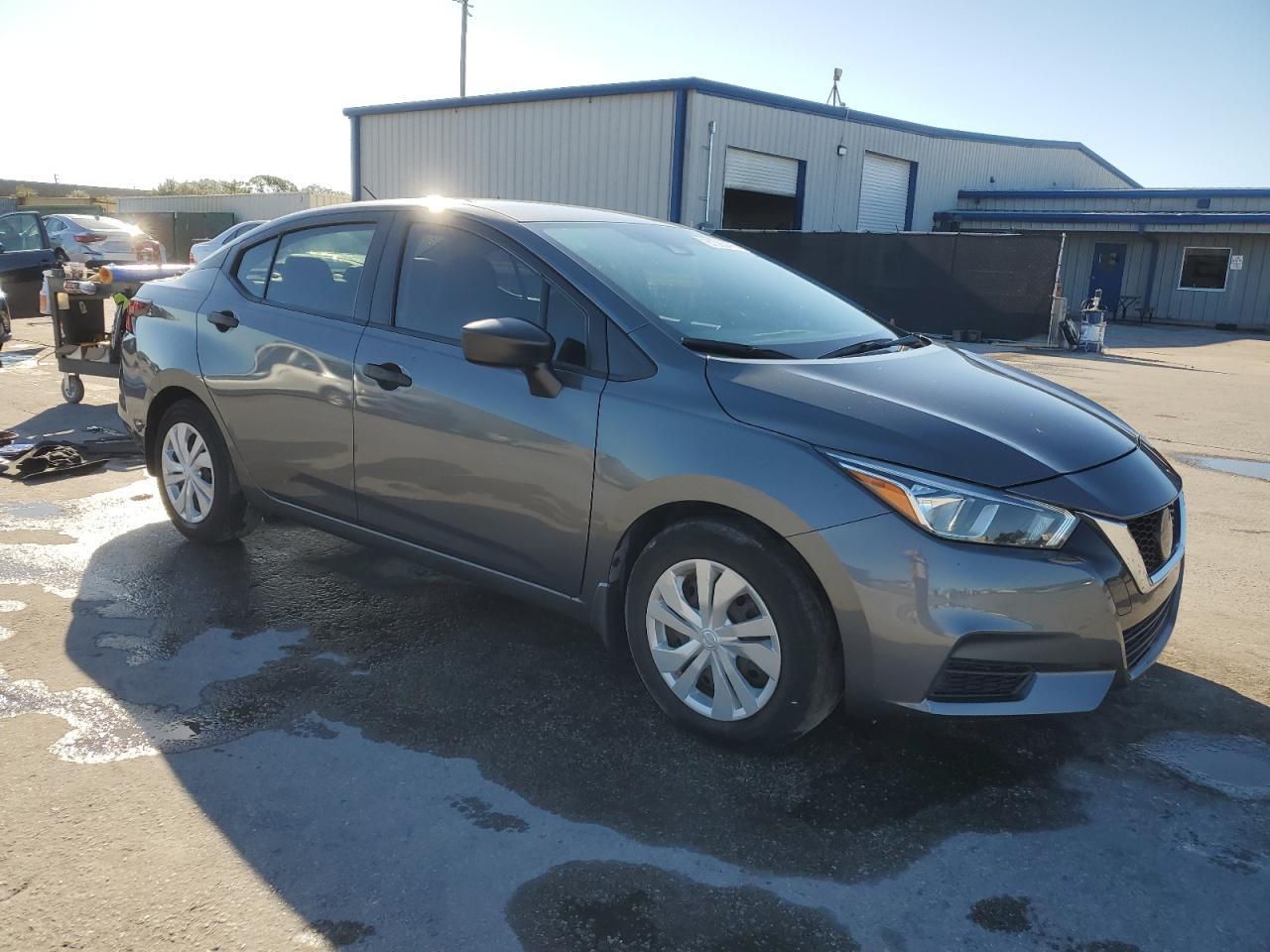 2020 NISSAN VERSA