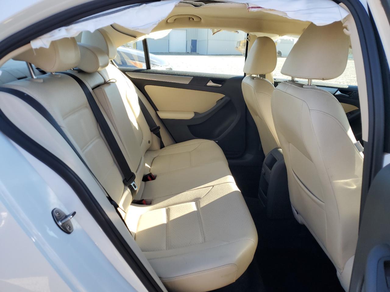 2017 VOLKSWAGEN JETTA