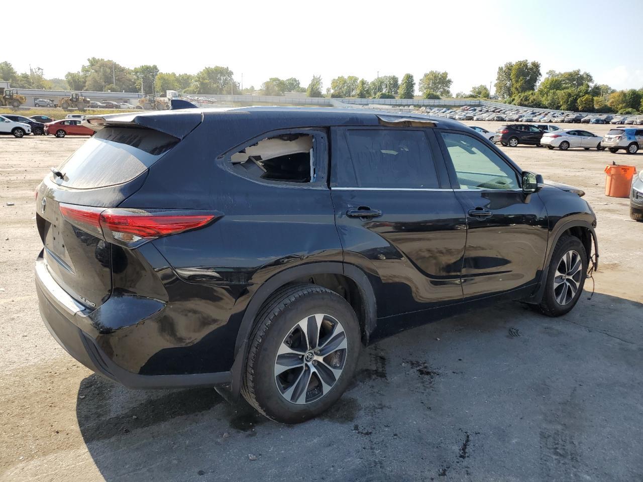 2022 TOYOTA HIGHLANDER