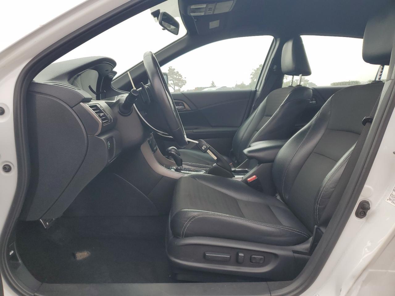 2016 HONDA ACCORD