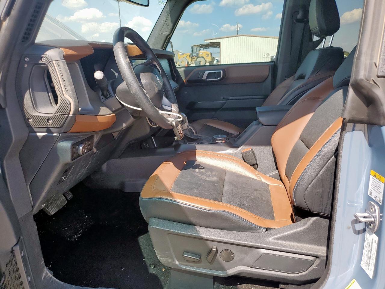 2024 FORD Bronco