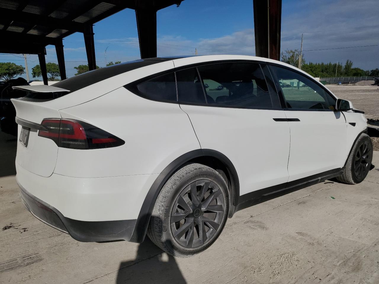 2023 TESLA MODEL X