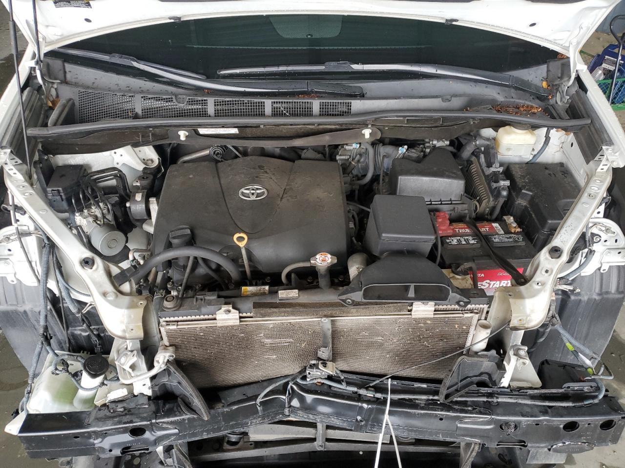 2017 TOYOTA SIENNA