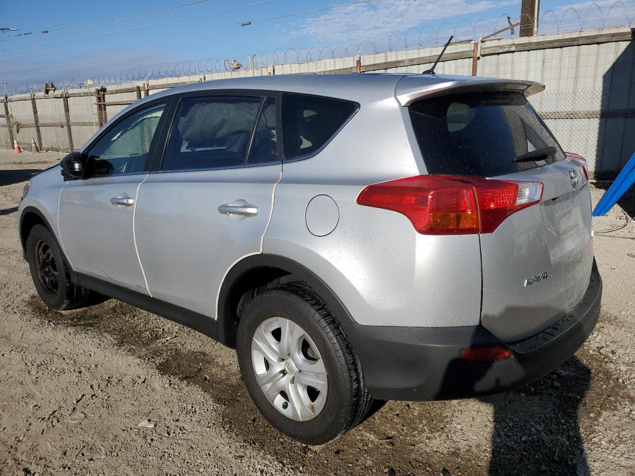 2015 TOYOTA RAV4