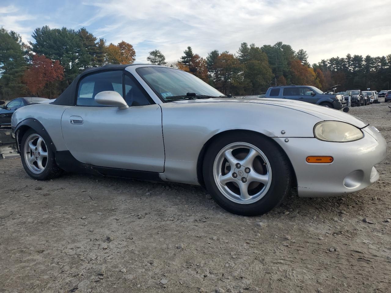 2002 MAZDA MX-5 Miata