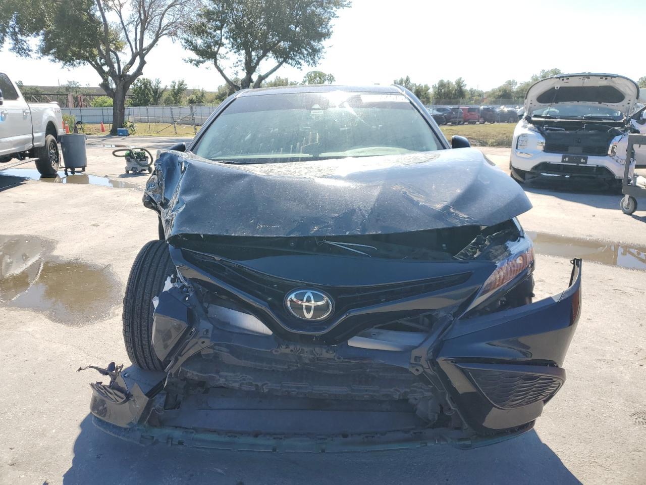 2022 TOYOTA CAMRY