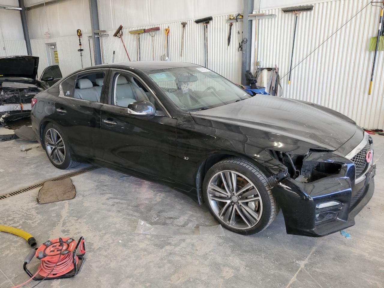 2014 INFINITI Q50
