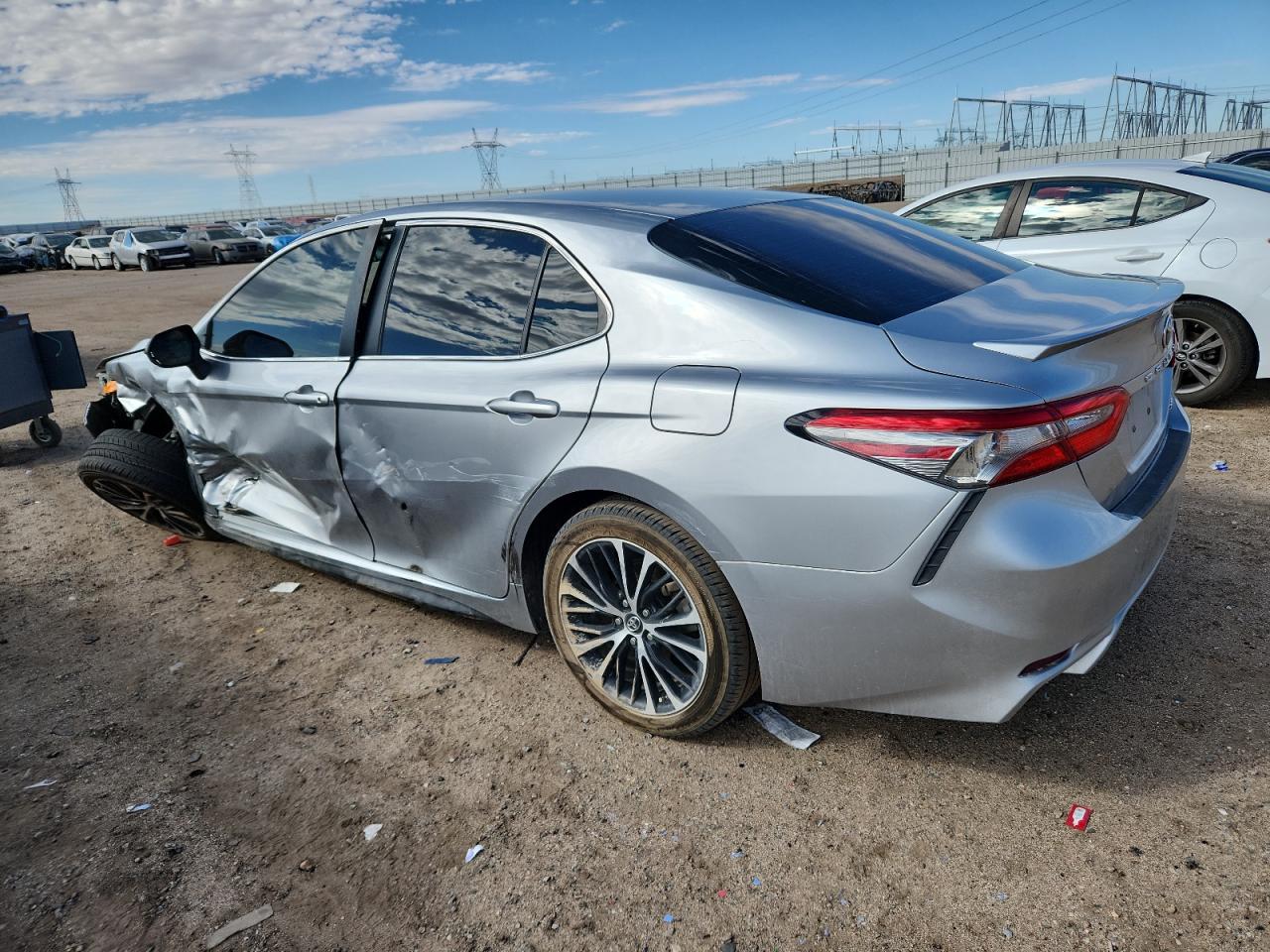 2018 TOYOTA CAMRY