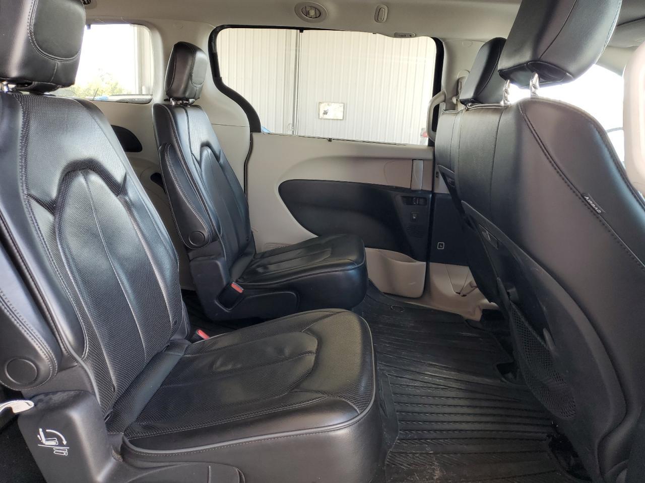 2019 CHRYSLER Pacifica