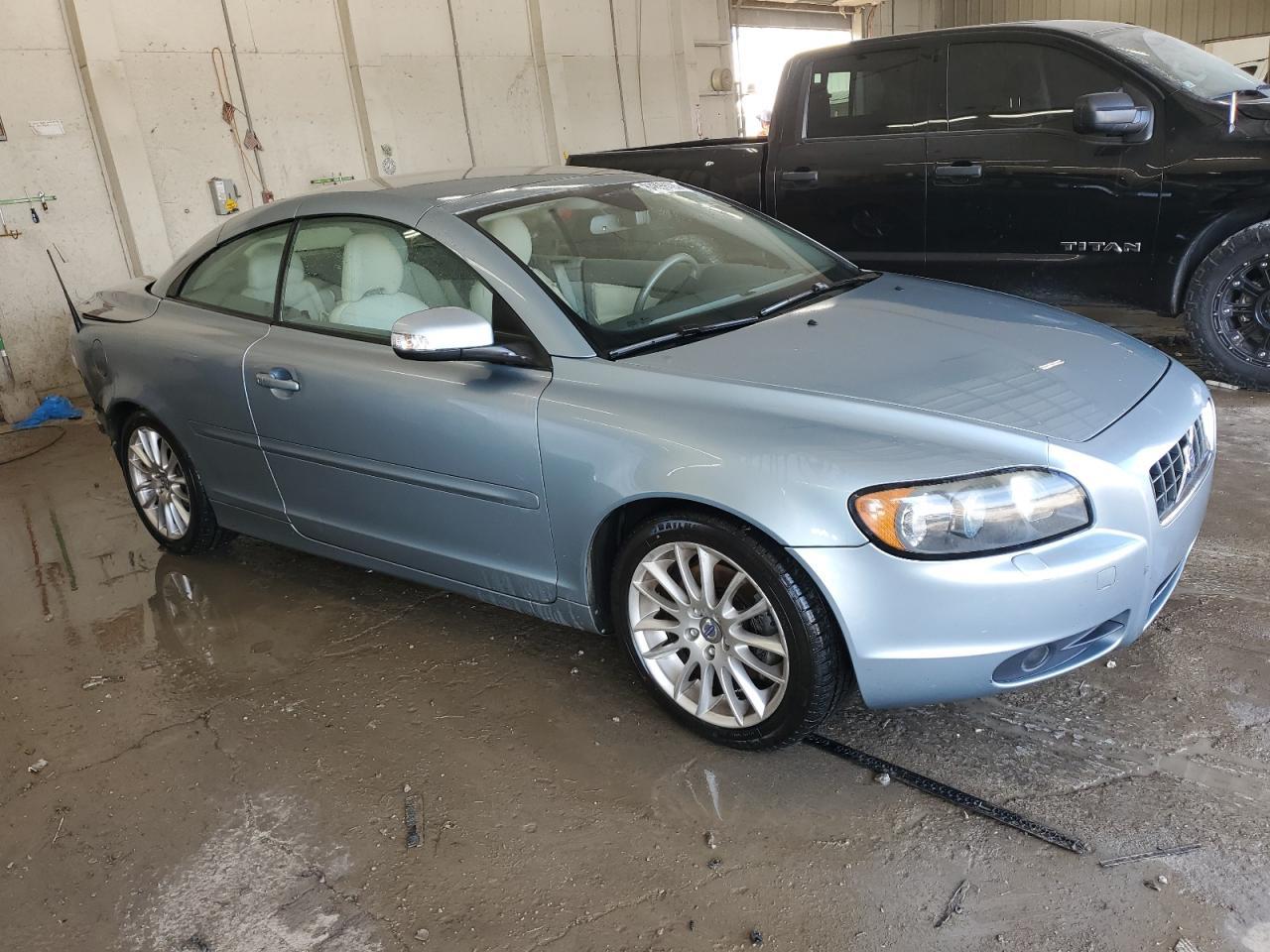 2008 VOLVO C70