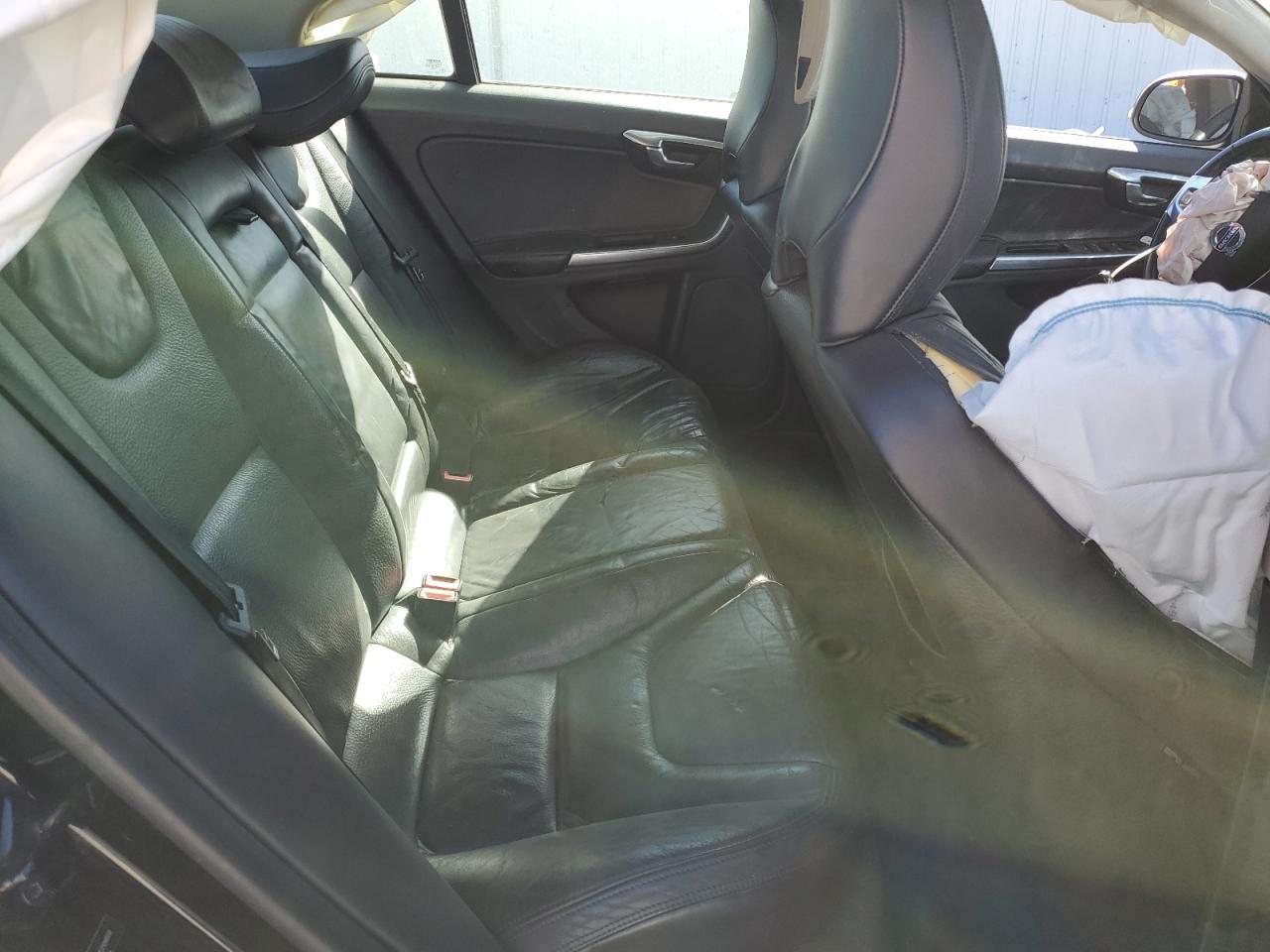 2012 VOLVO S60