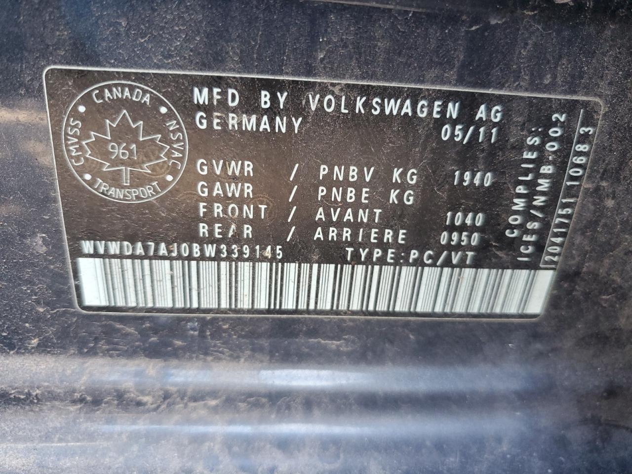 2011 VOLKSWAGEN GOLF
