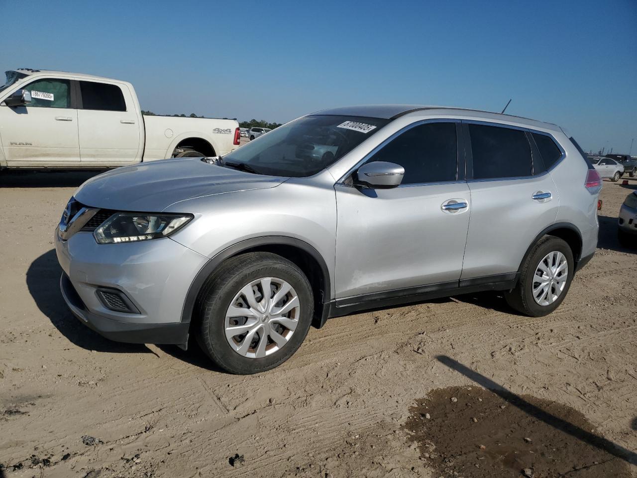 2015 NISSAN ROGUE