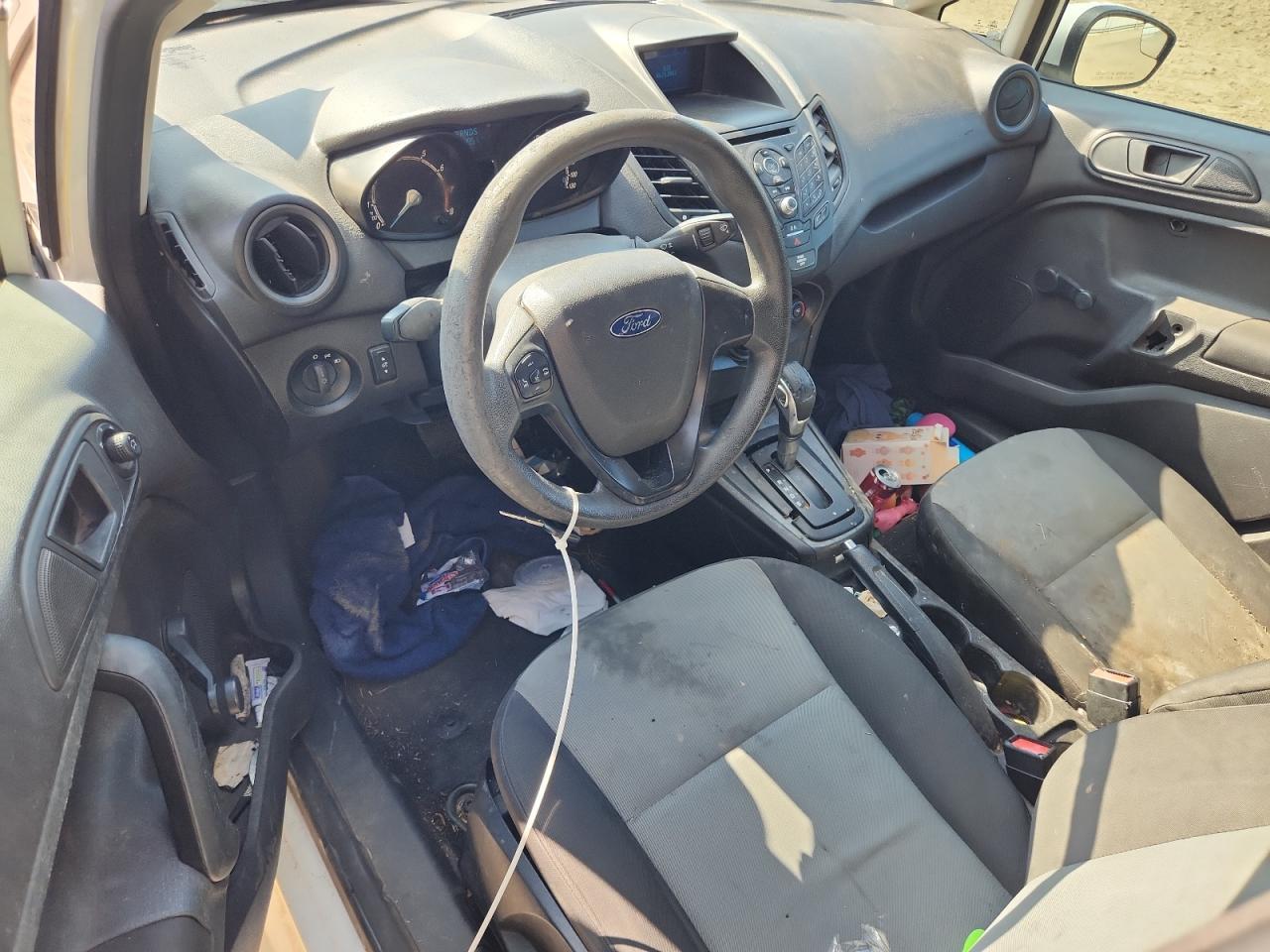 2015 FORD Fiesta