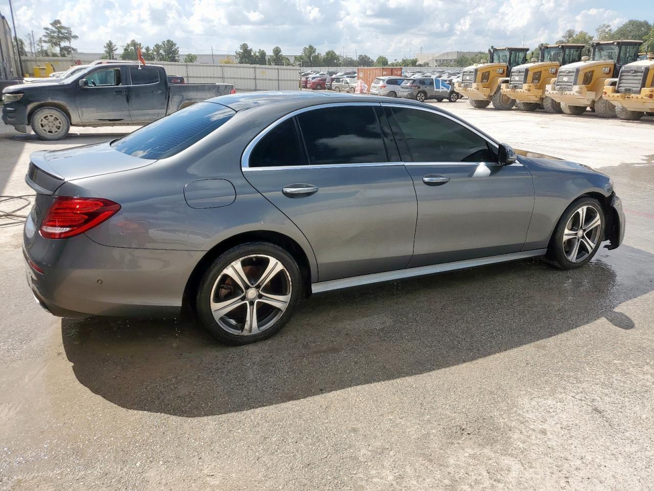 2017 MERCEDES-BENZ E-Class