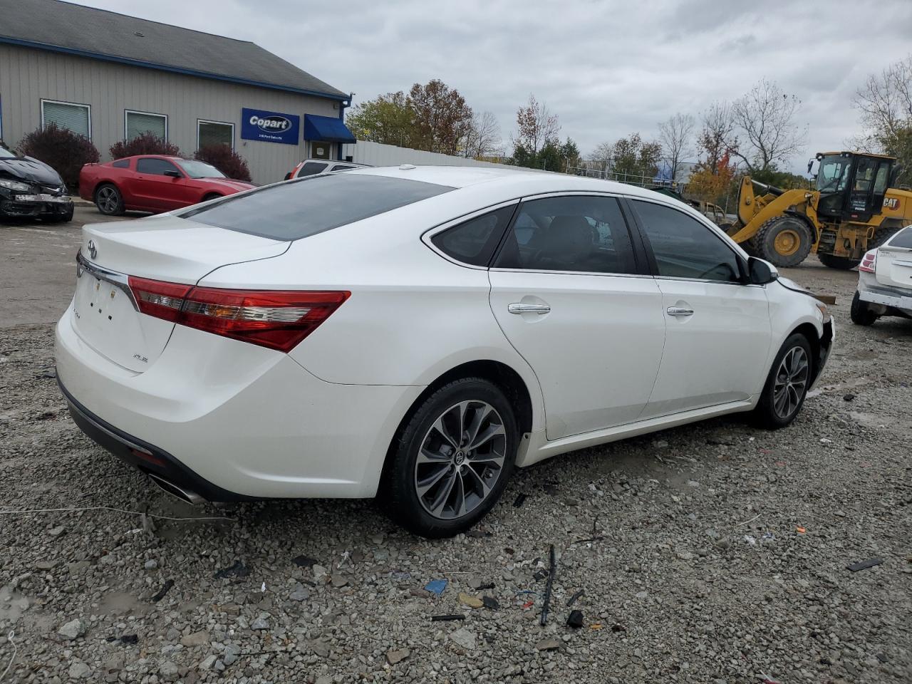 2016 TOYOTA Avalon