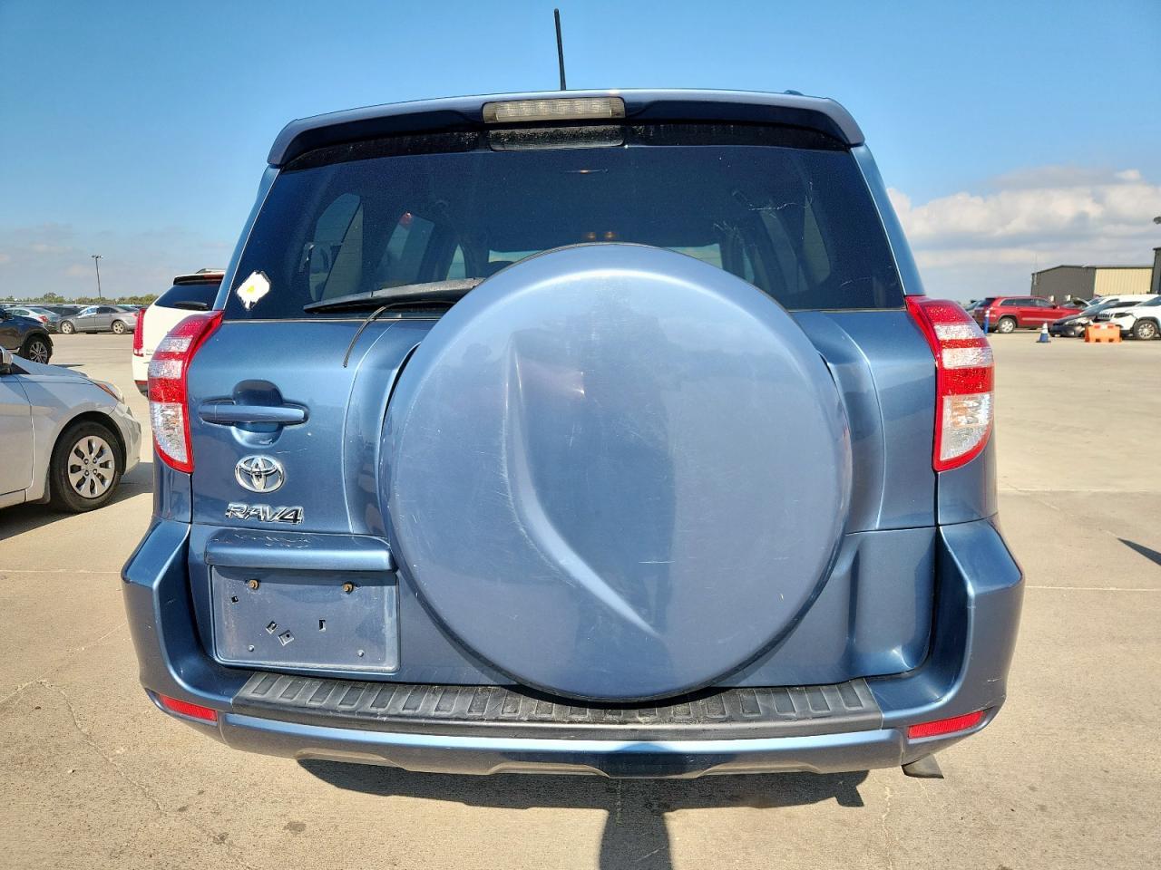 2011 TOYOTA RAV4