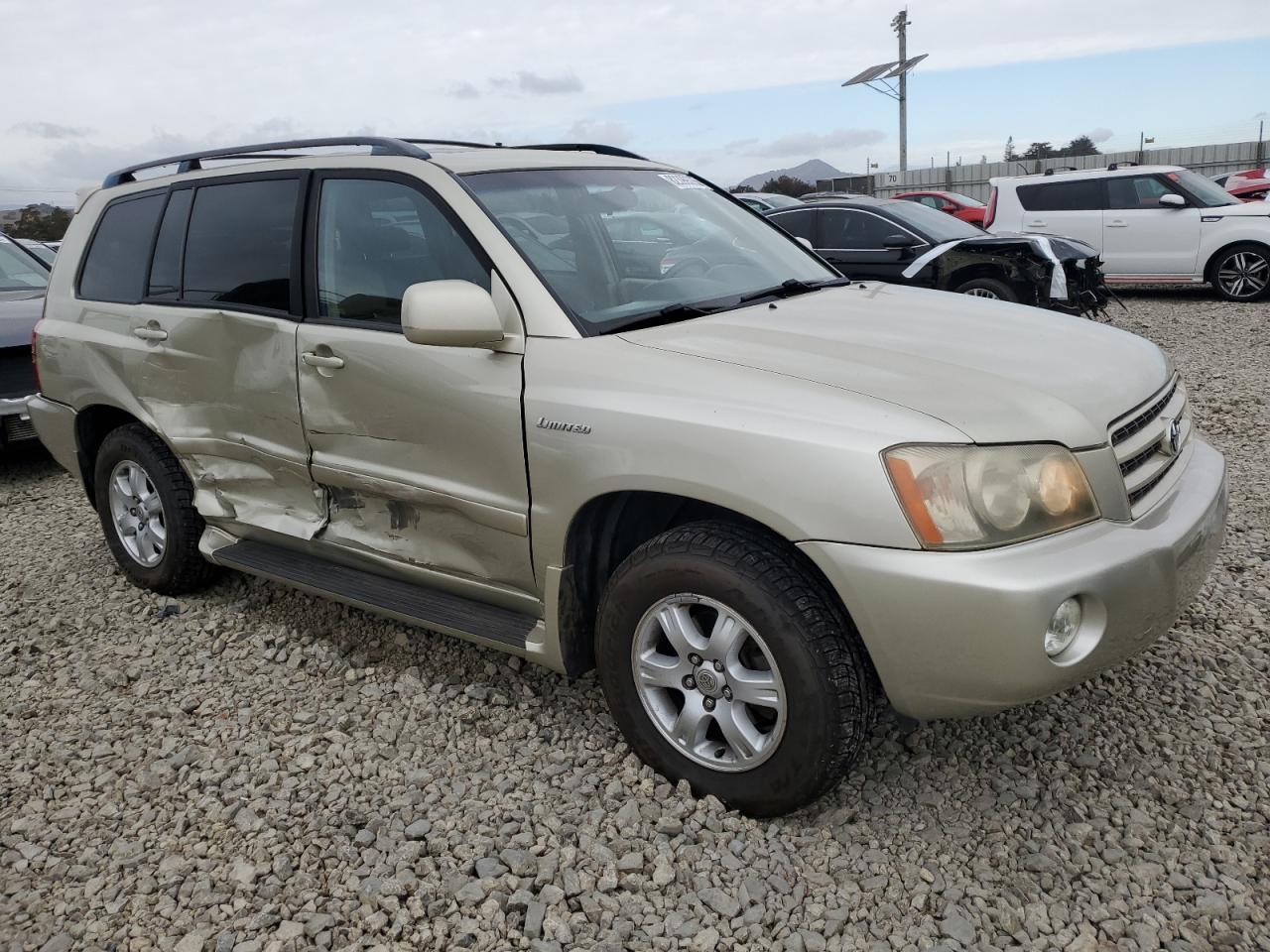 2003 TOYOTA HIGHLANDER