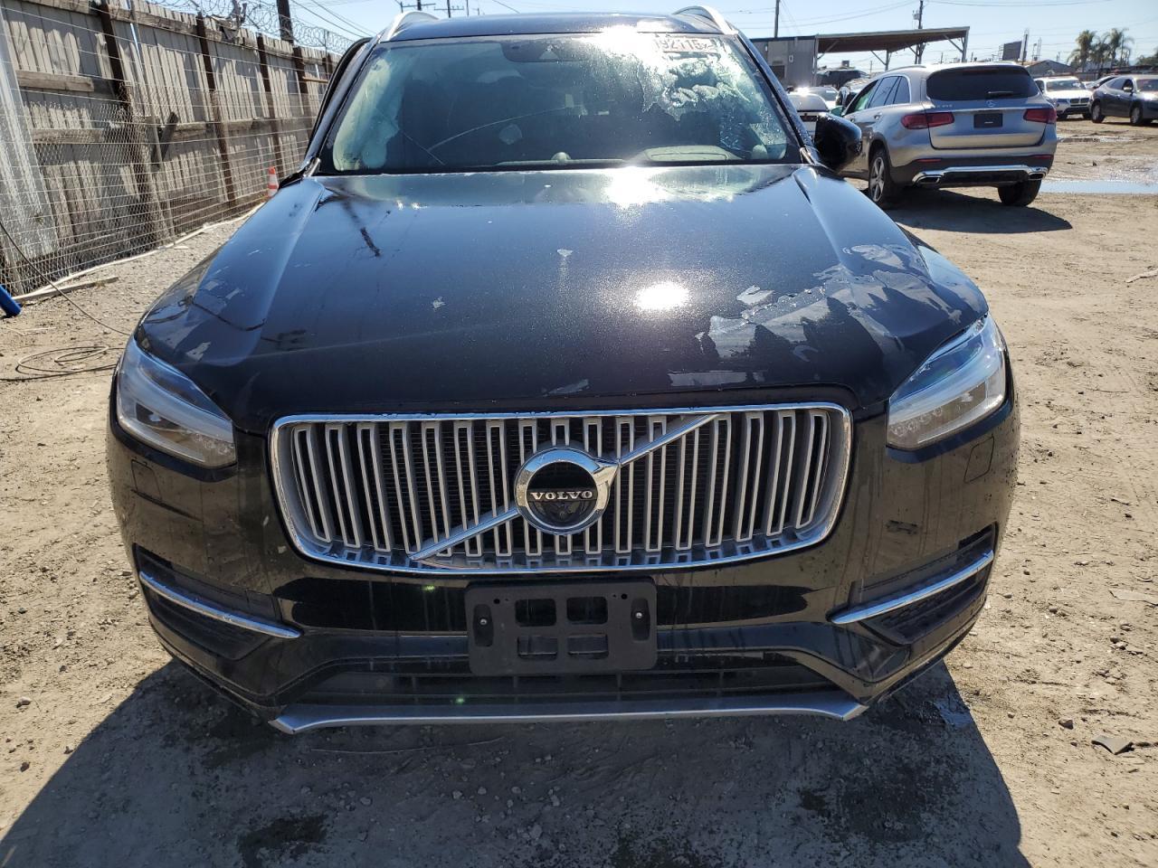2018 VOLVO XC90