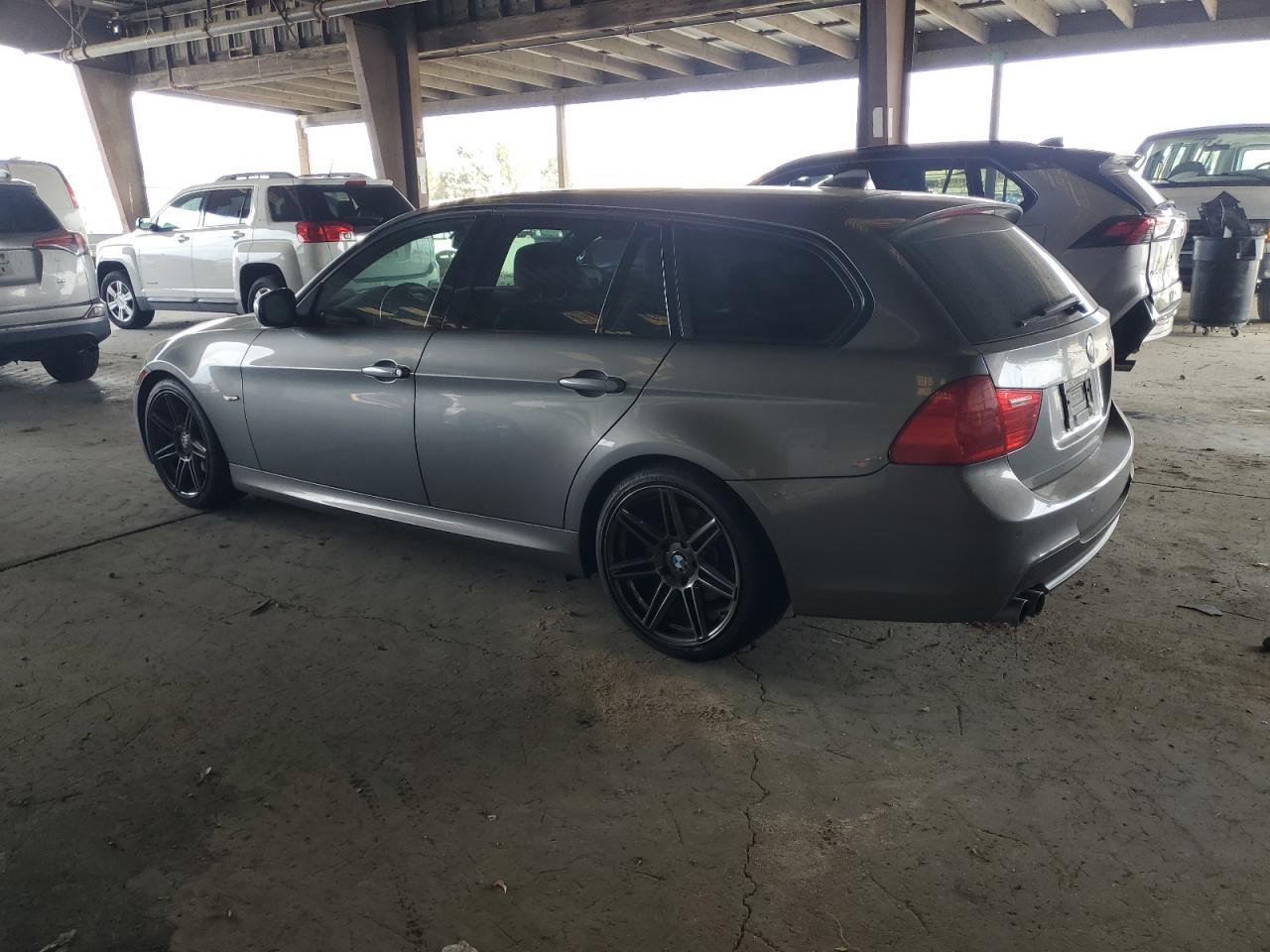 2010 BMW 3 SERIES