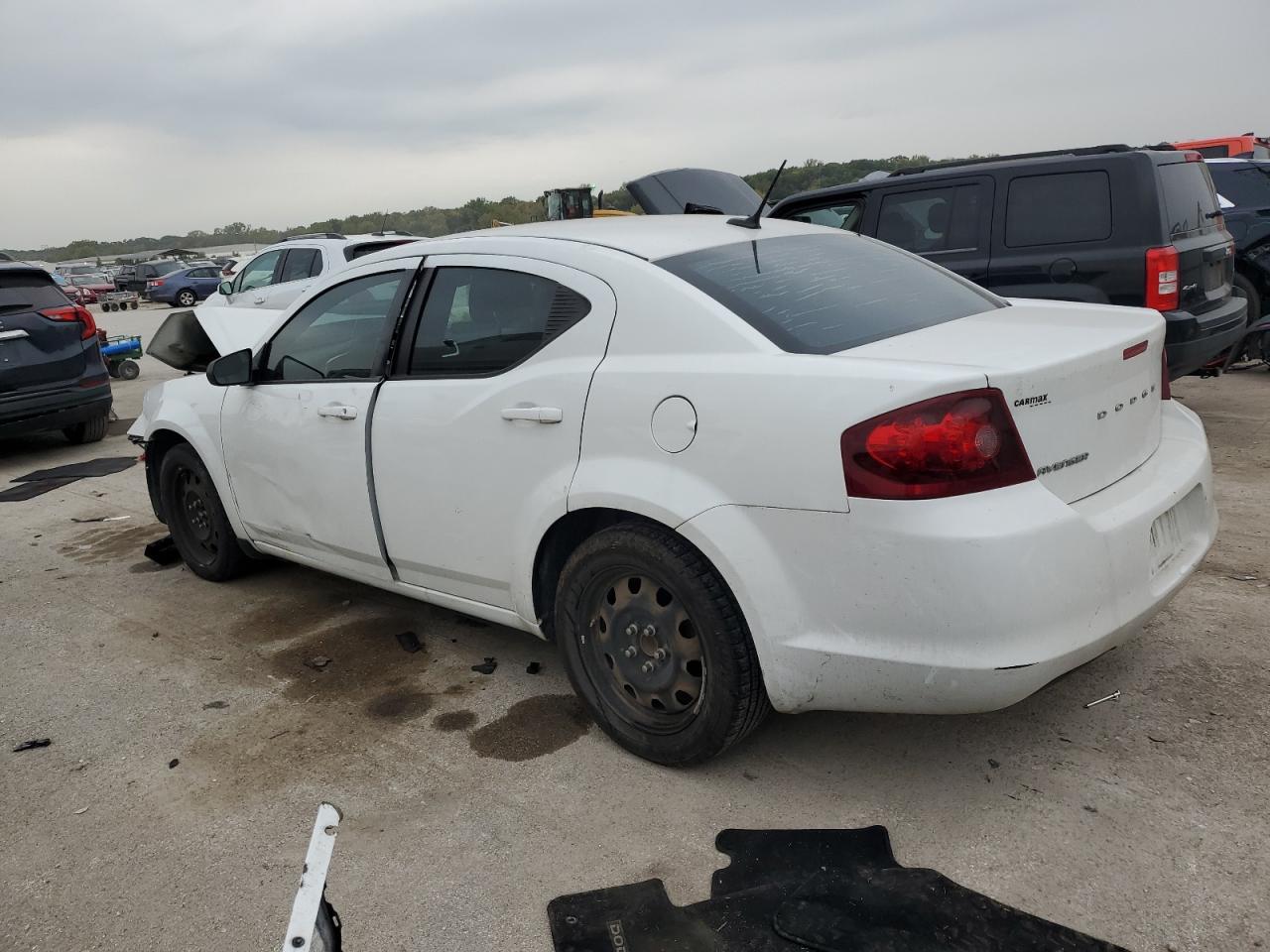 2013 DODGE Avenger