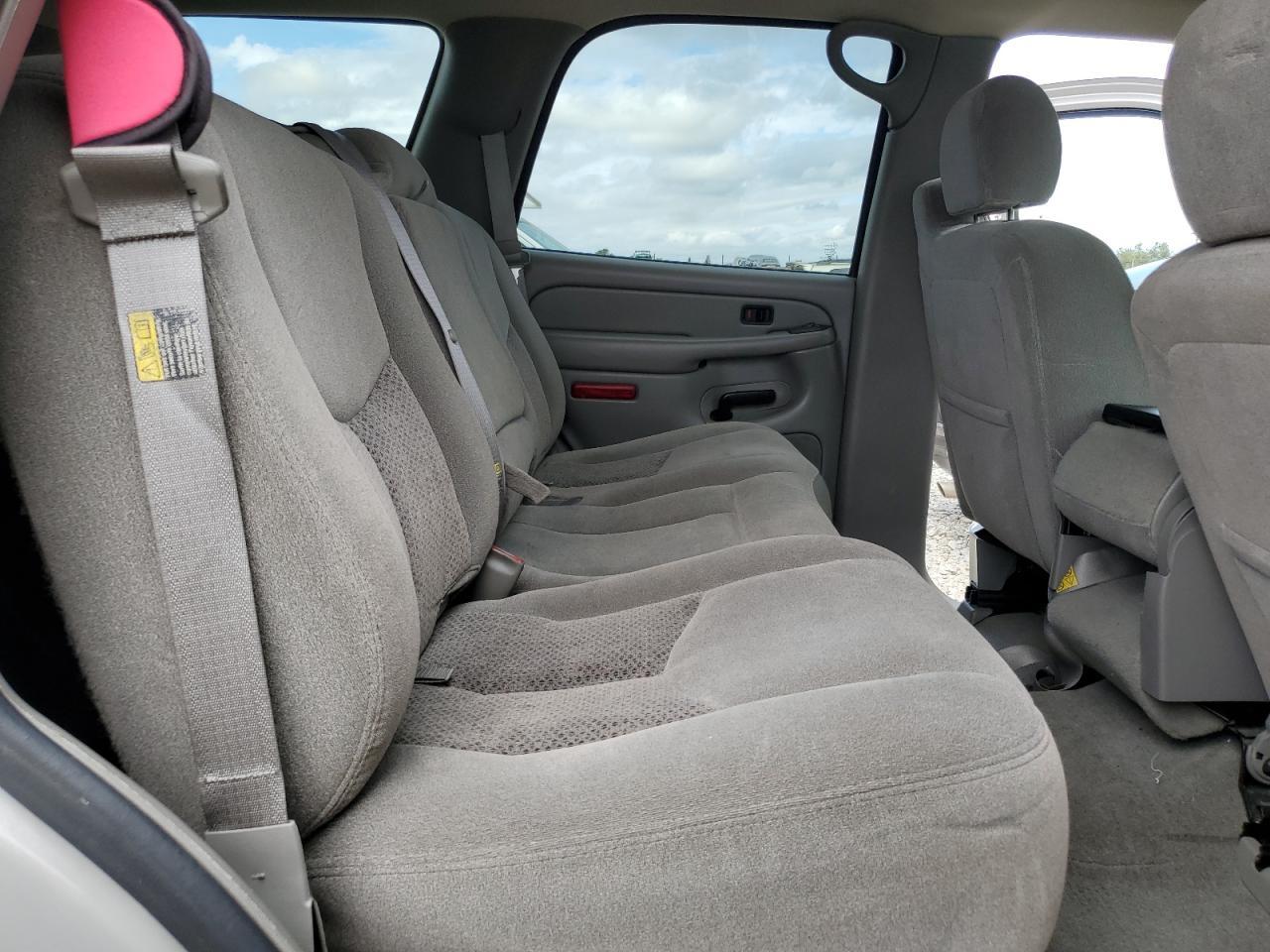 2004 CHEVROLET Tahoe