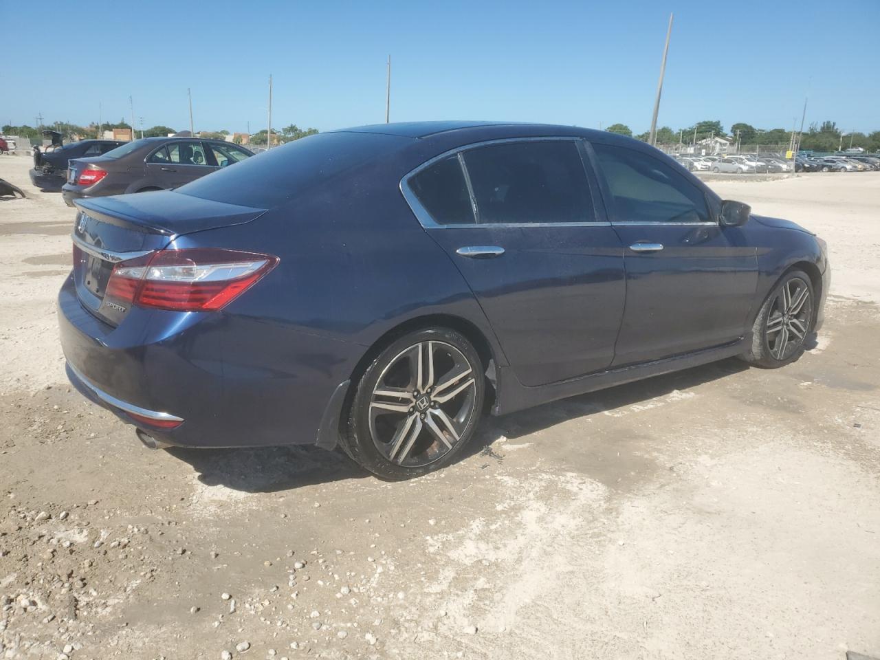 2017 HONDA ACCORD