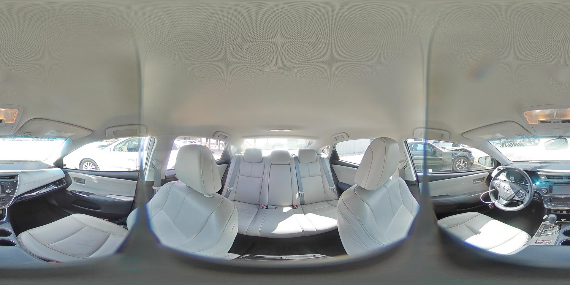 2015 TOYOTA Avalon