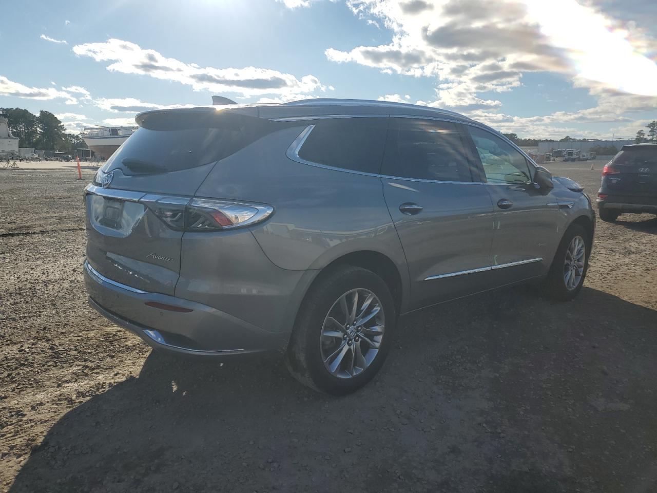 2024 BUICK ENCLAVE AVENIR