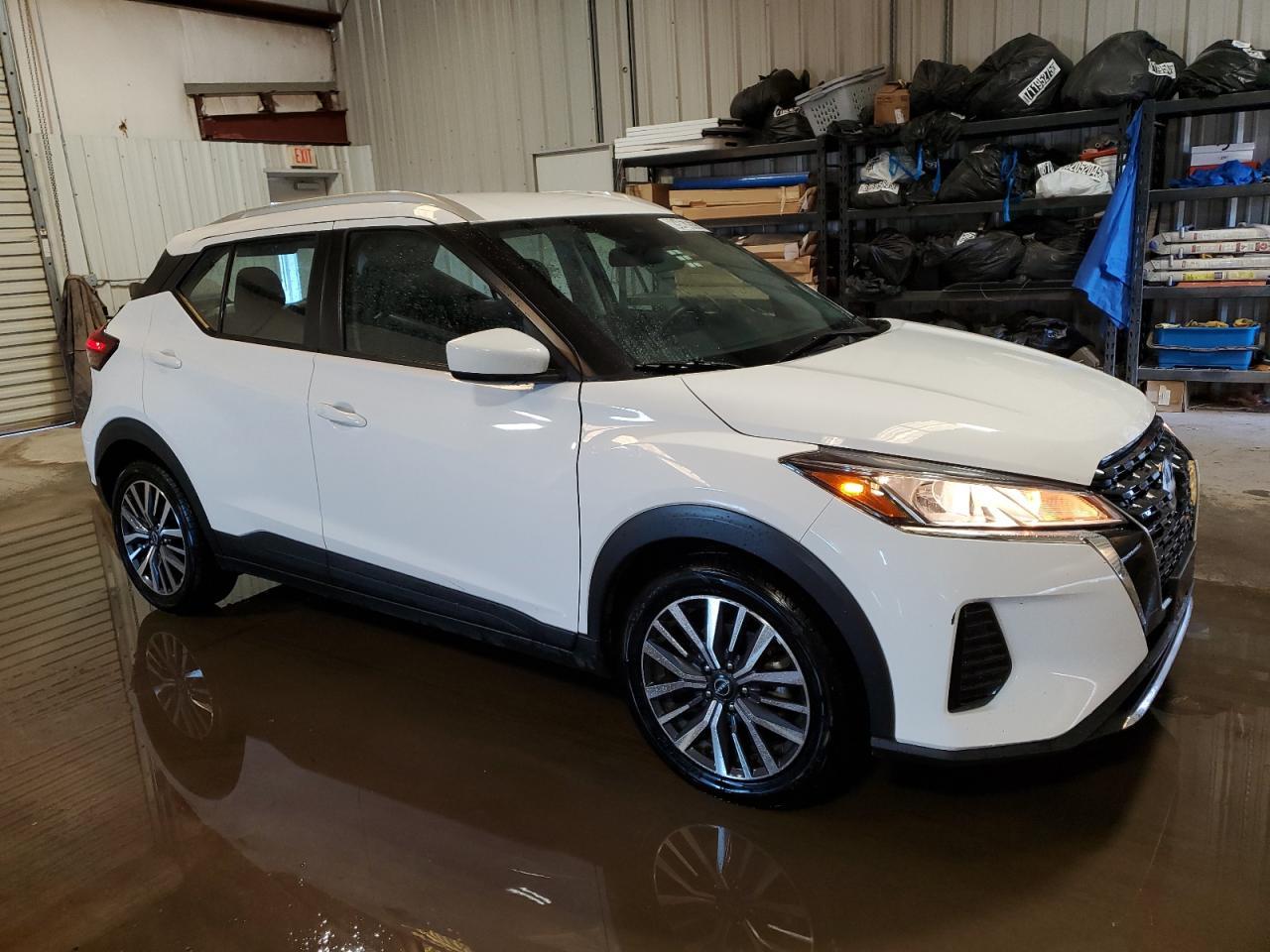 2022 NISSAN KICKS