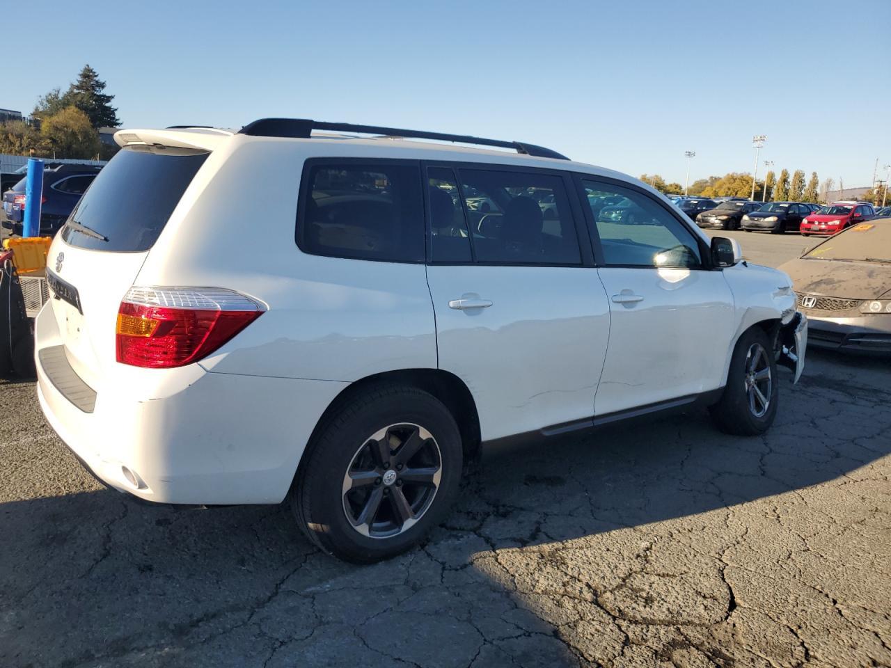 2010 TOYOTA HIGHLANDER