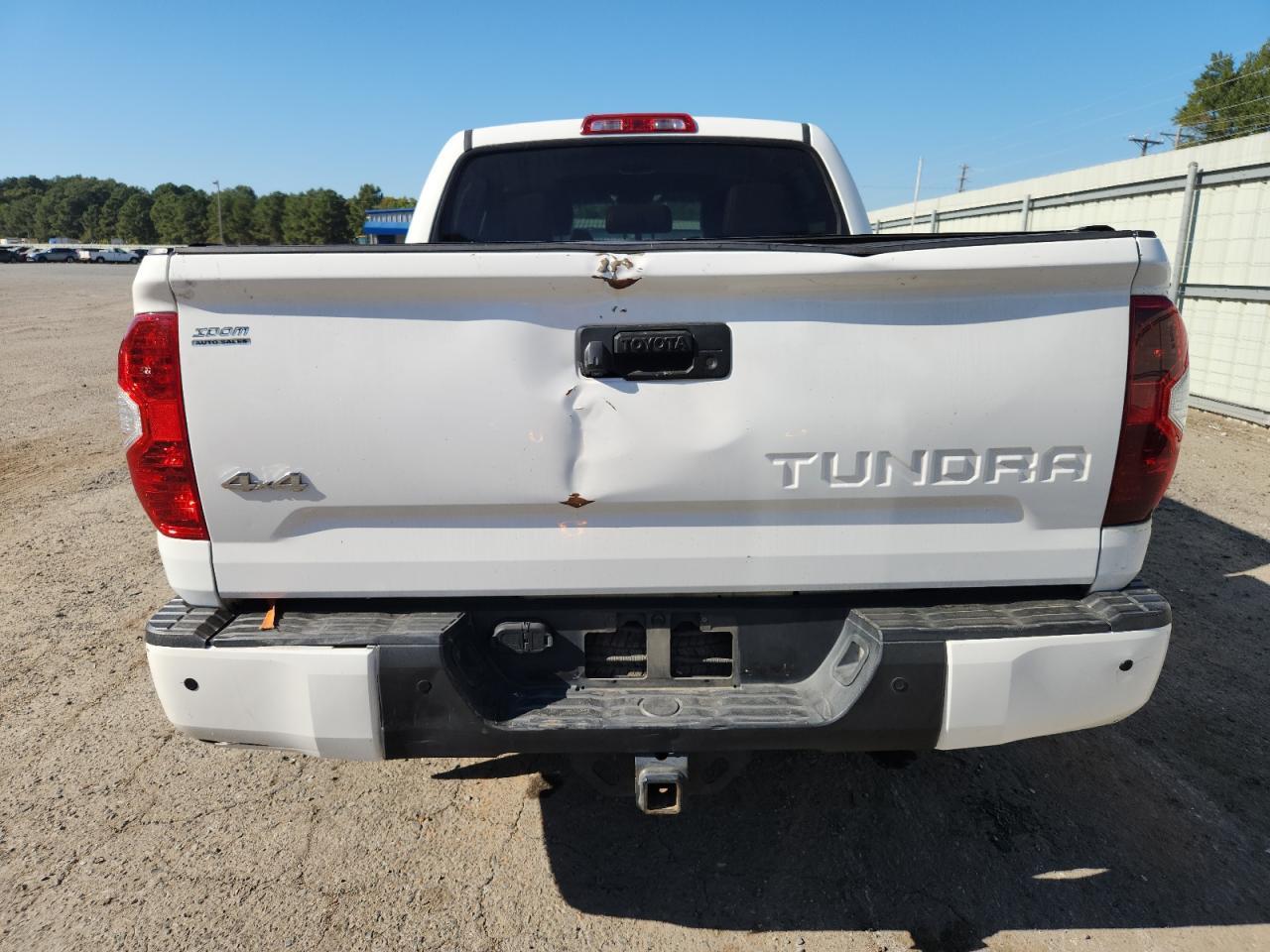2016 TOYOTA TUNDRA