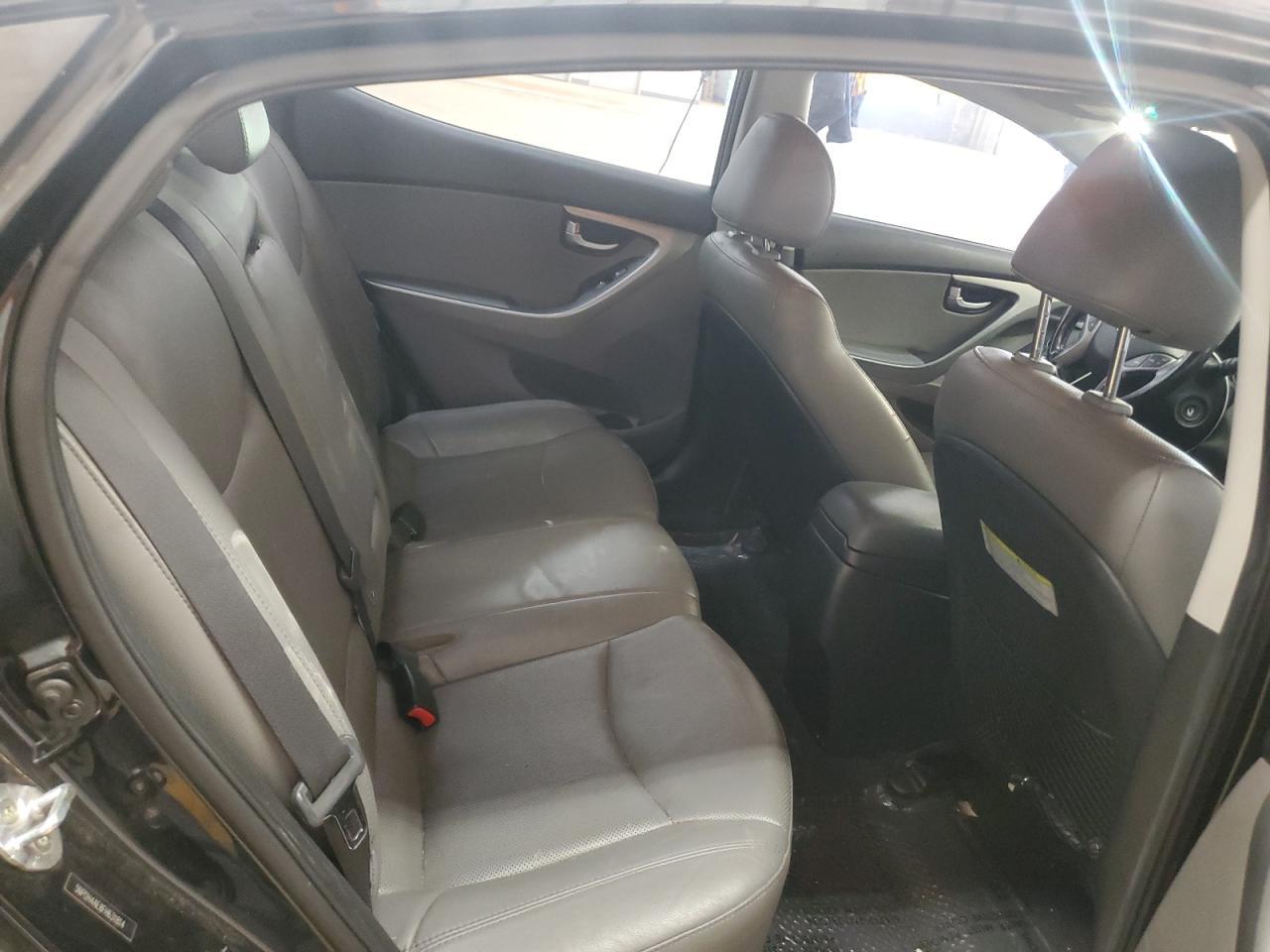 2015 HYUNDAI ELANTRA
