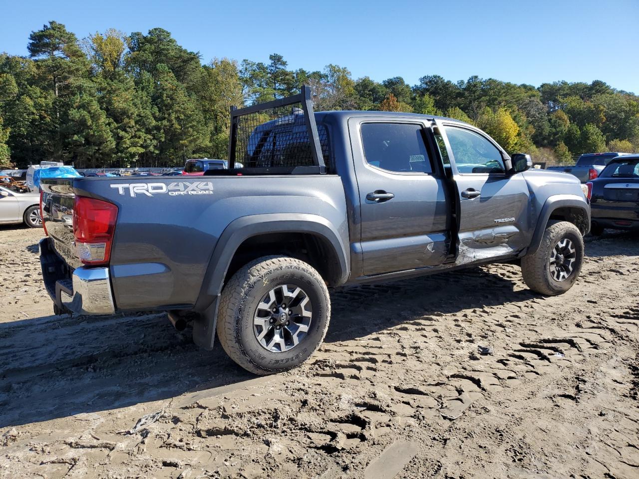 2017 TOYOTA TACOMA
