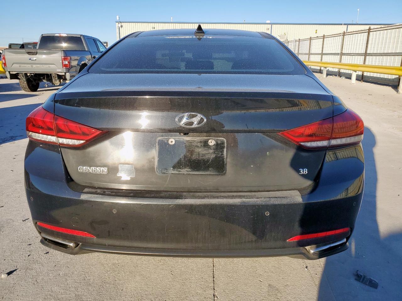 2016 HYUNDAI GENESIS