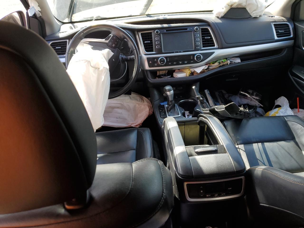 2018 TOYOTA HIGHLANDER