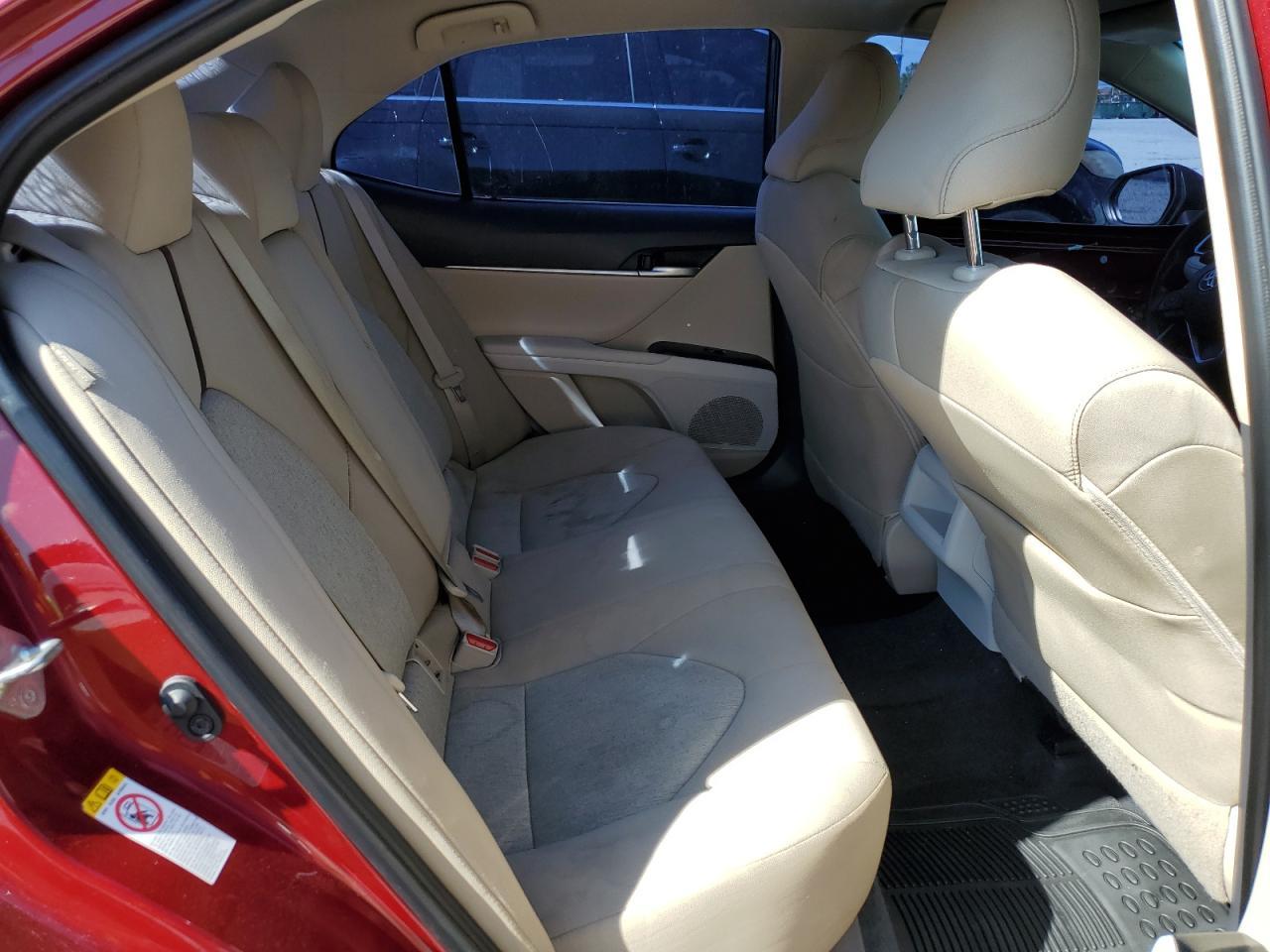 2018 TOYOTA CAMRY