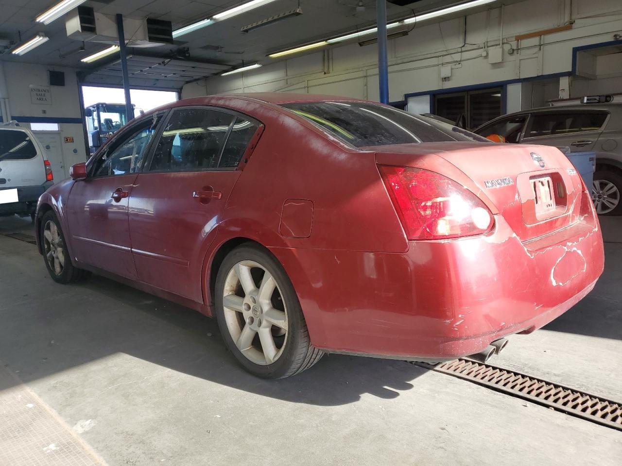 2005 NISSAN Maxima