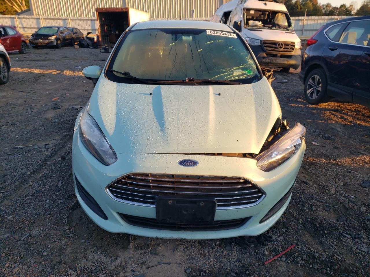 2017 FORD Fiesta