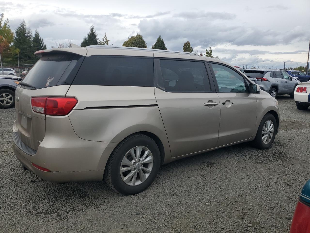 2016 KIA SEDONA