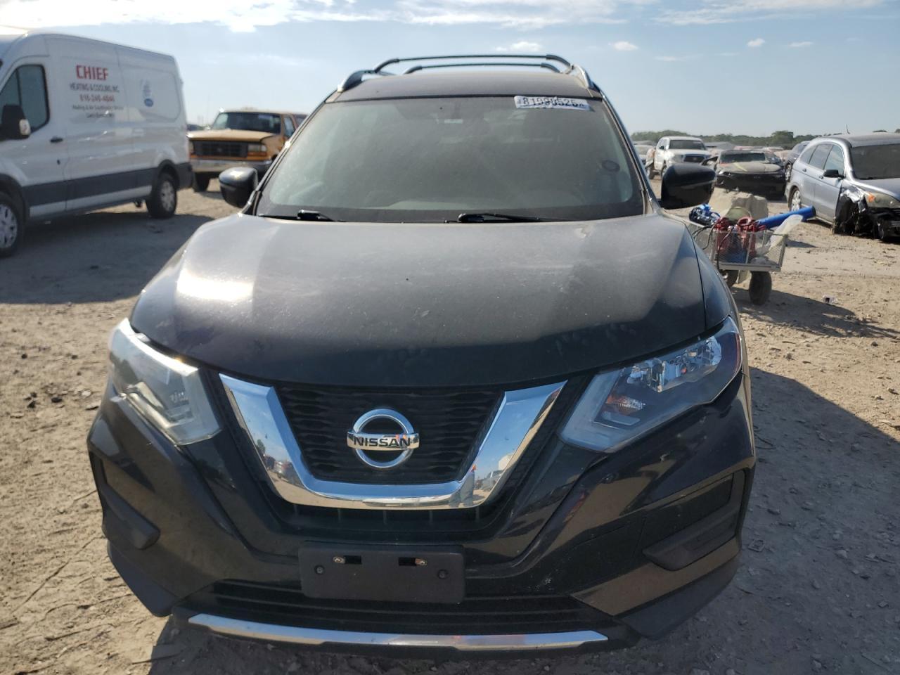 2017 NISSAN ROGUE