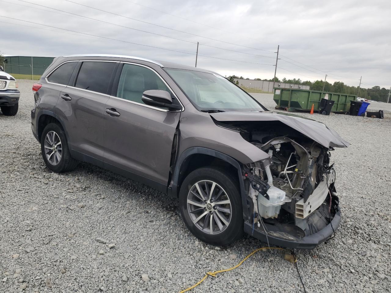 2019 TOYOTA HIGHLANDER