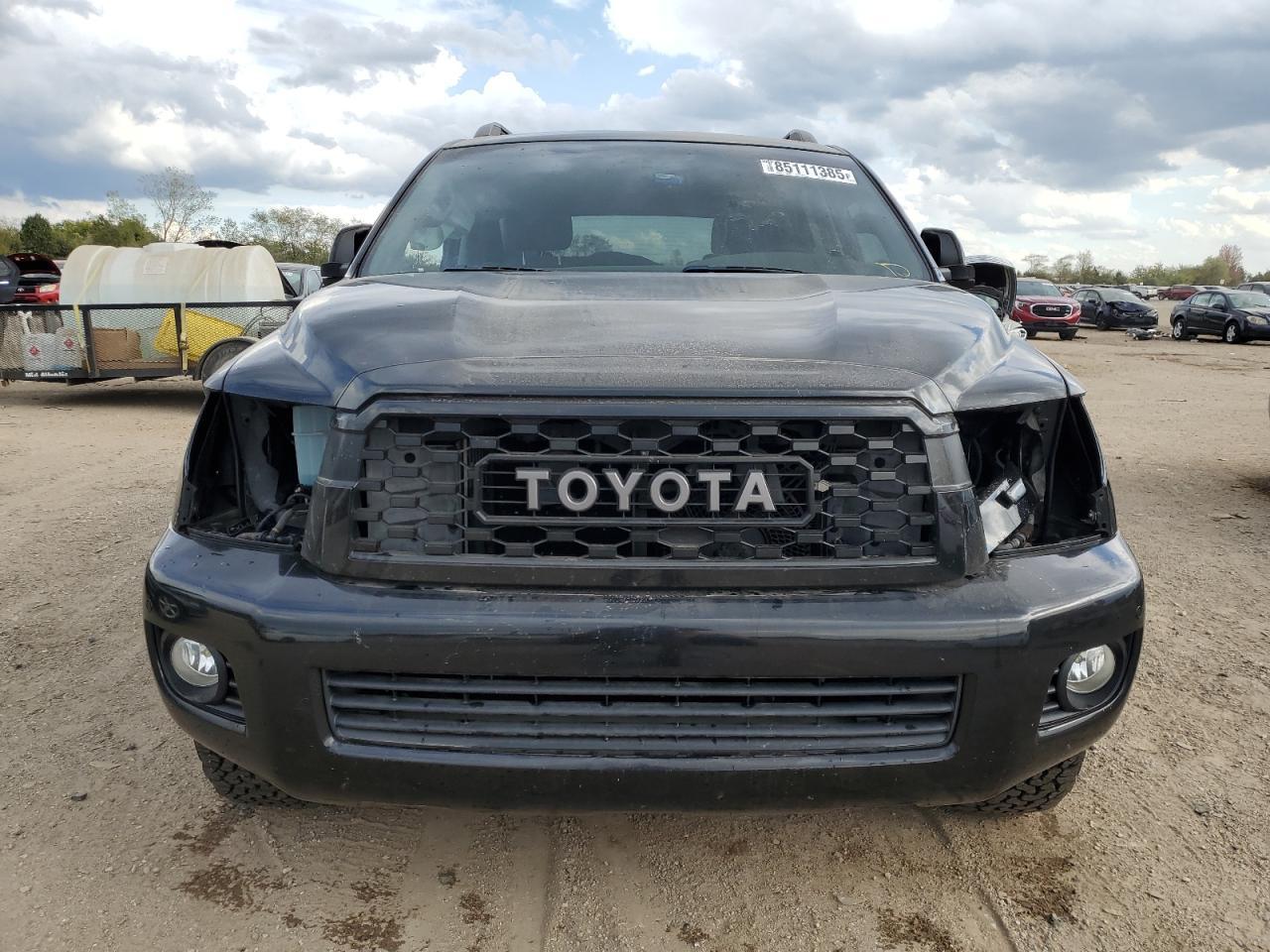 2014 TOYOTA Sequoia